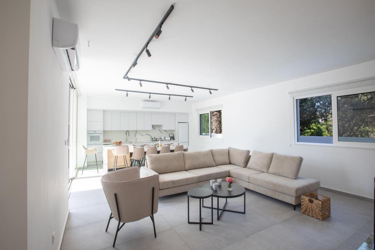 Kube Luxury Villas 아이아 나파 외부 사진