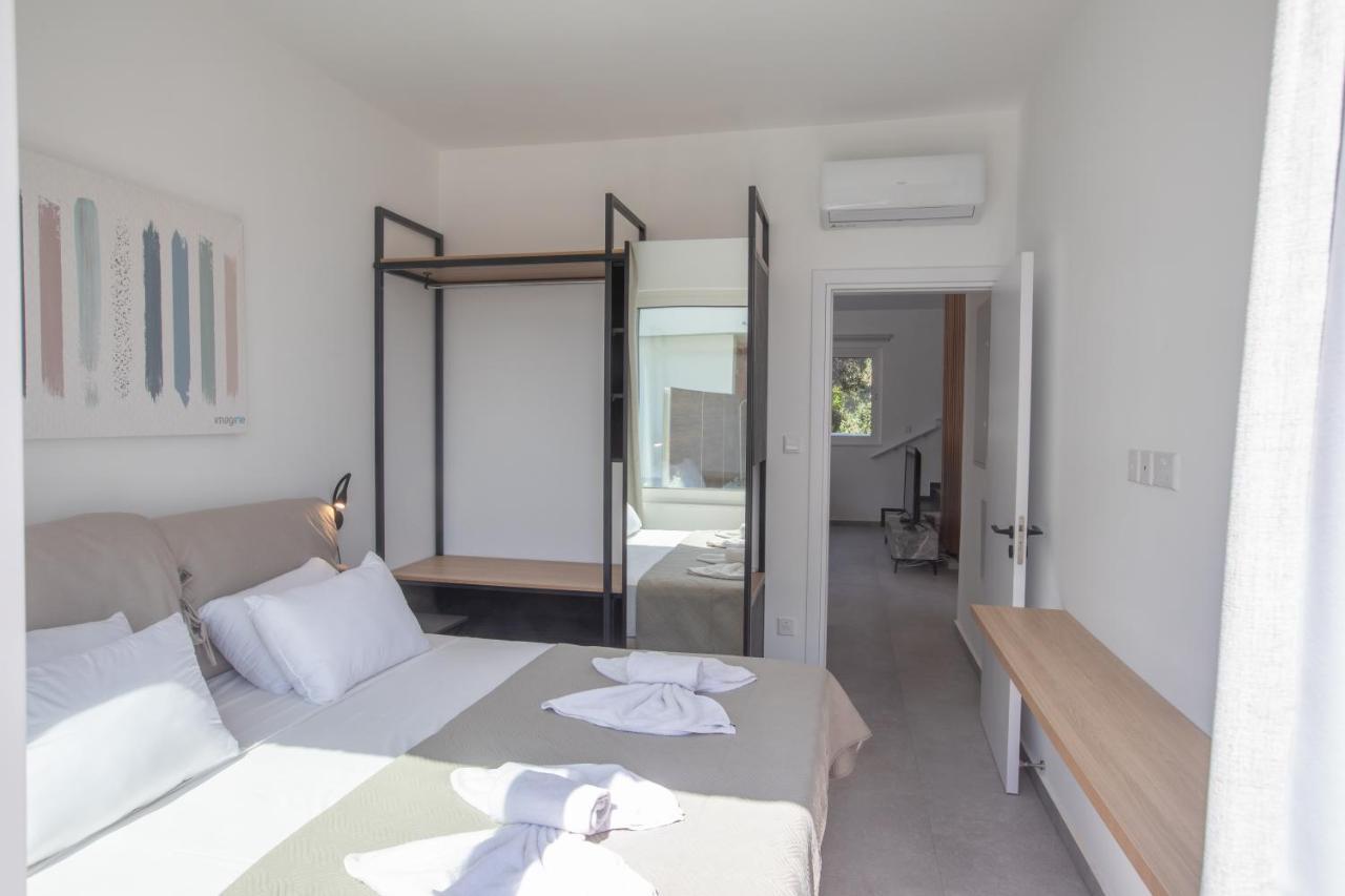 Kube Luxury Villas 아이아 나파 외부 사진