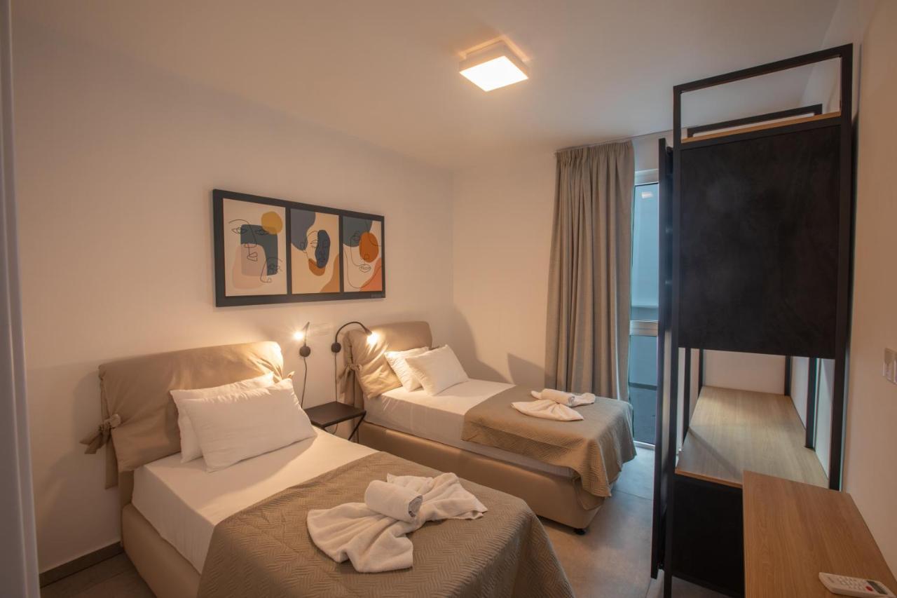 Kube Luxury Villas 아이아 나파 외부 사진
