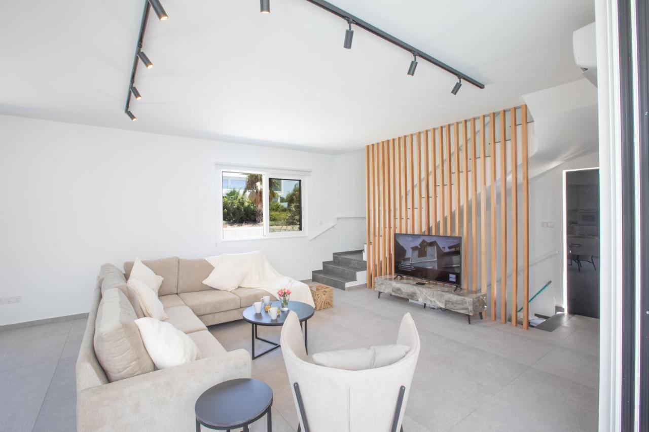 Kube Luxury Villas 아이아 나파 외부 사진