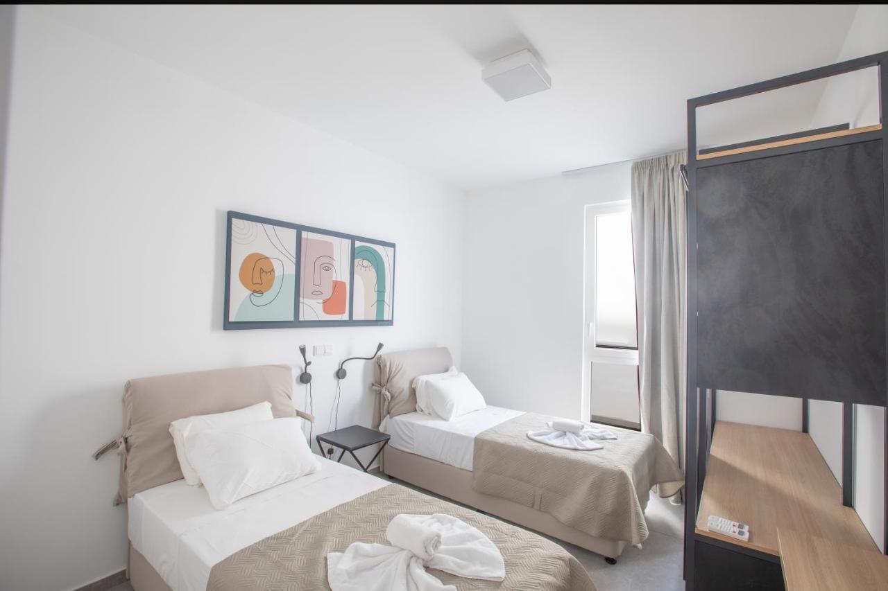 Kube Luxury Villas 아이아 나파 외부 사진